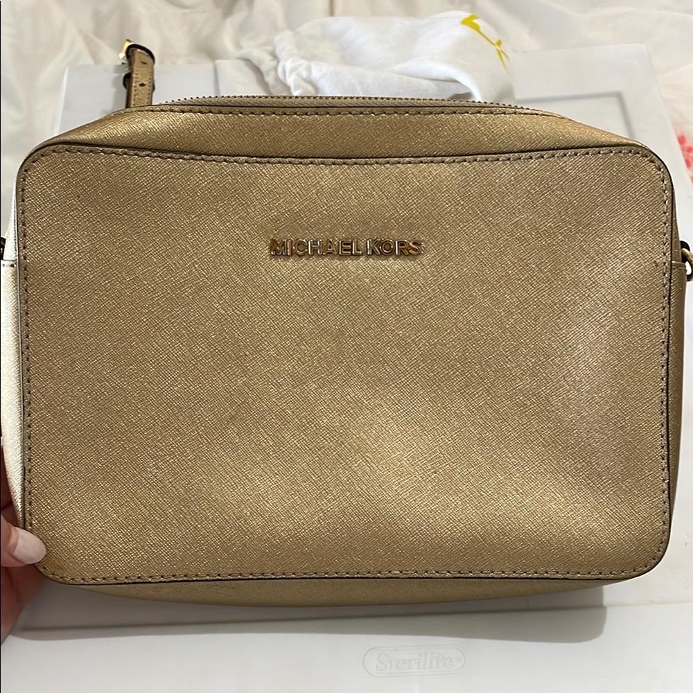 Michael Kors Gold Metallic Crossbody Bag with Sleek Design